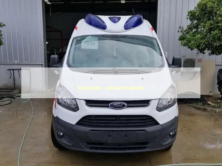 骨折类型探秘：急救设备守护健康之路